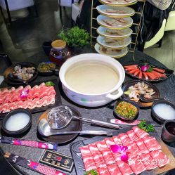 龍門(mén)養(yǎng)心粥火鍋 精品雪花肥?？谖对u(píng)測(cè)與用戶評(píng)價(jià)